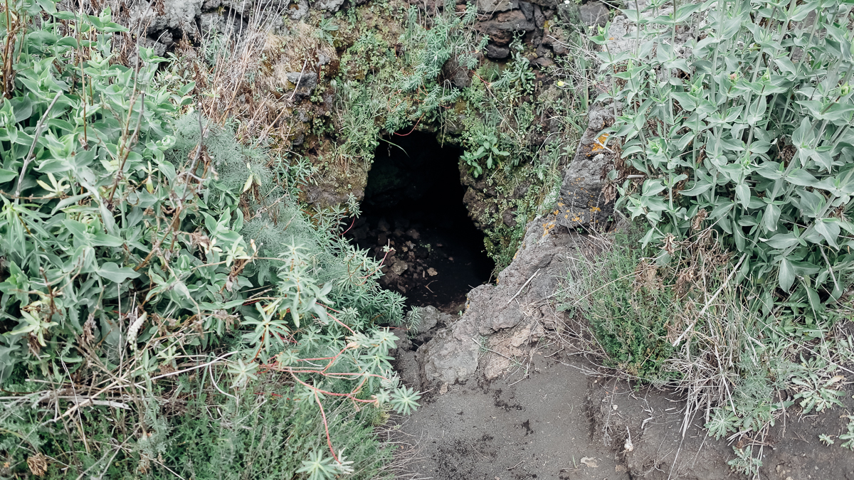 A tour to Mount Etna Lava cave Nicolosi