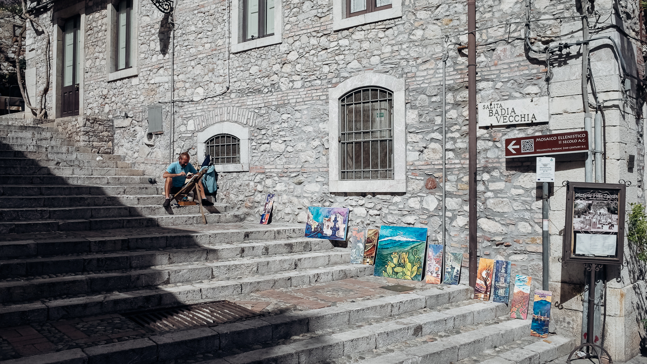 Not so easy to be alone Sicily