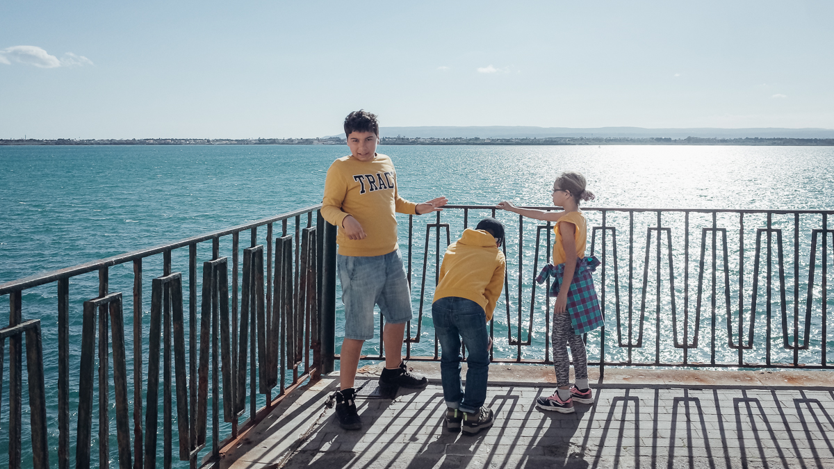 Travel & Street Photography Recap 10 just kids
