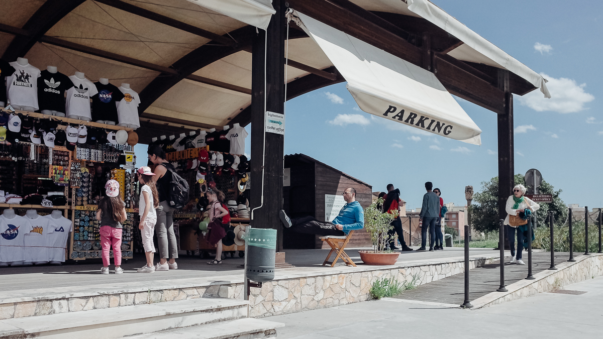 Travel & Street Photography Recap 10 street scene