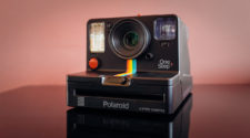 Polaroid Onestep+ review camera