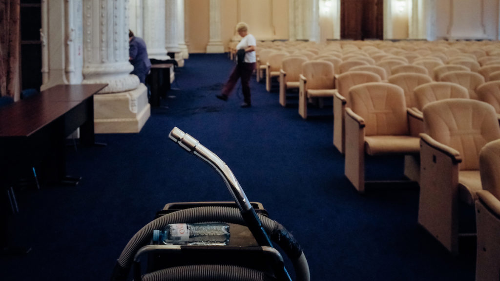 Somebody has to clean the Palace