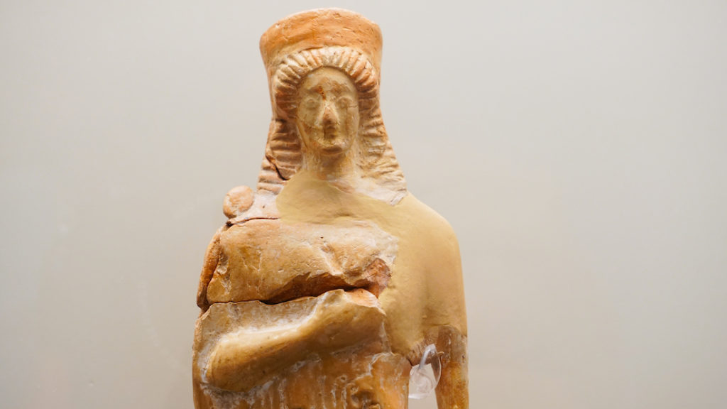 Mycenae Museum statuette close up