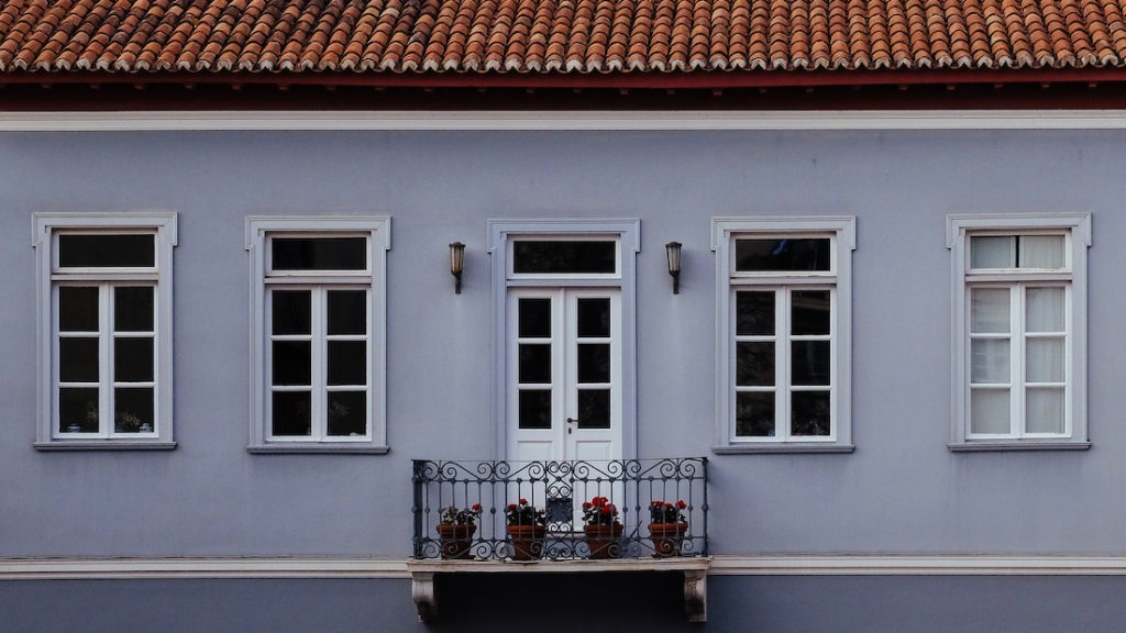 10 reasons to start a blog and an old house in Athens