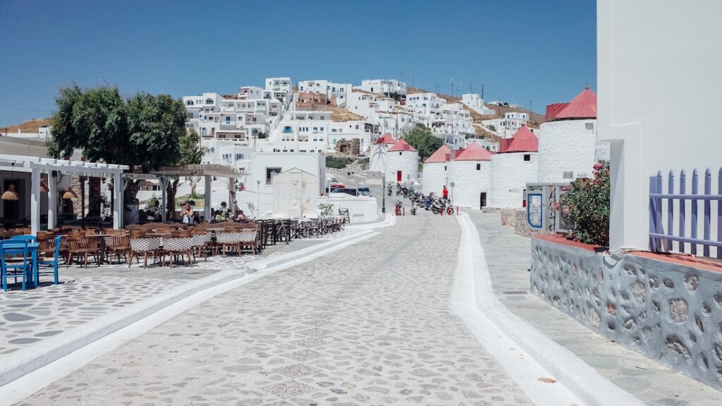 The windmills of Astypalaia travel guide