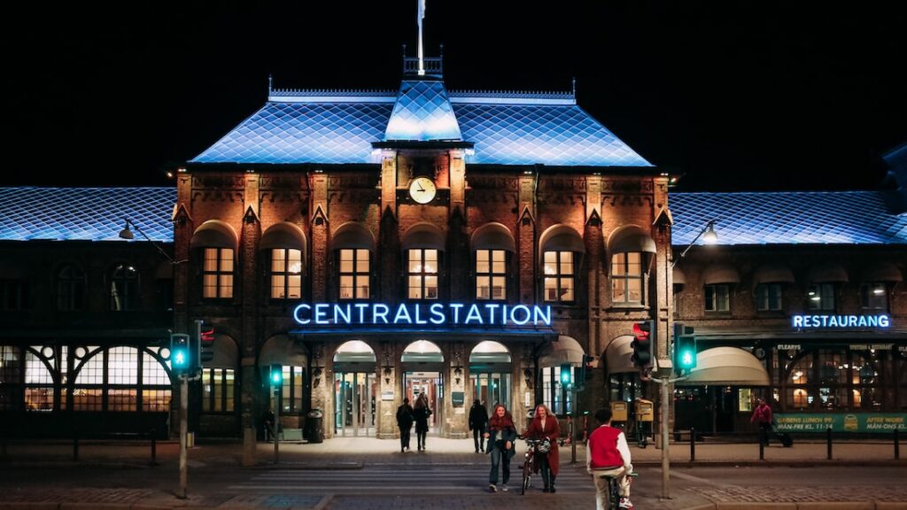 Gothenburg train station at night