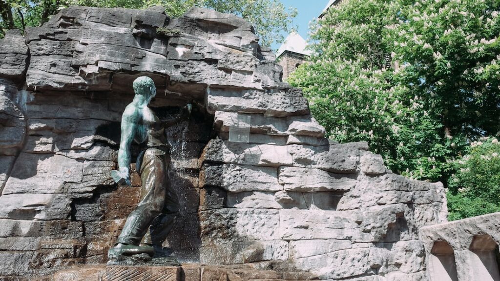 The Haarmannbrunnen
