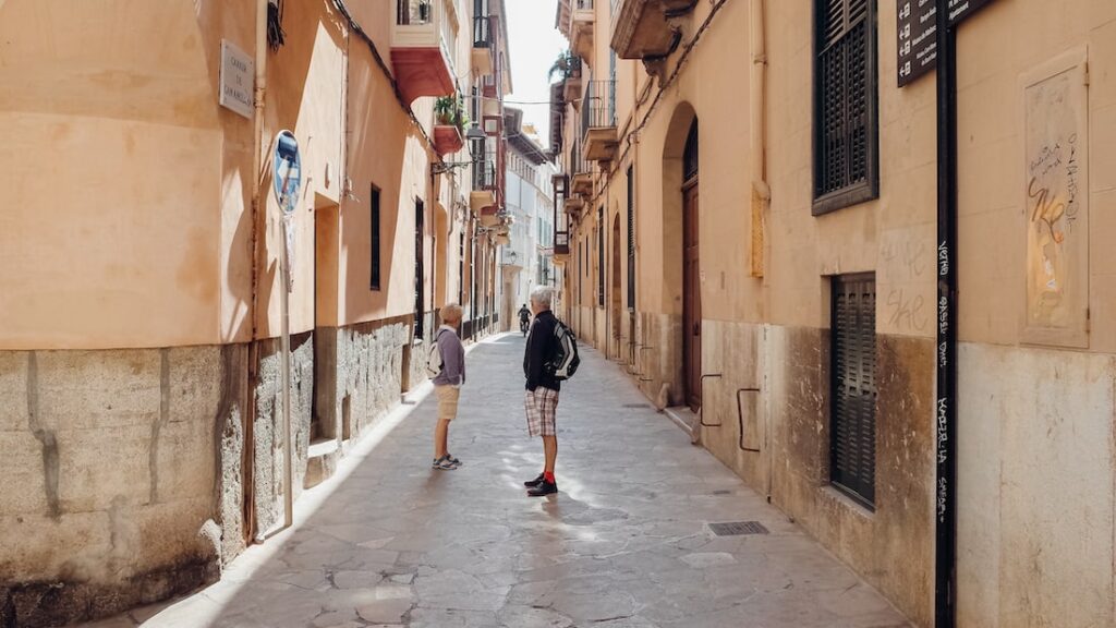 The narrow streets of Palma travel guide
