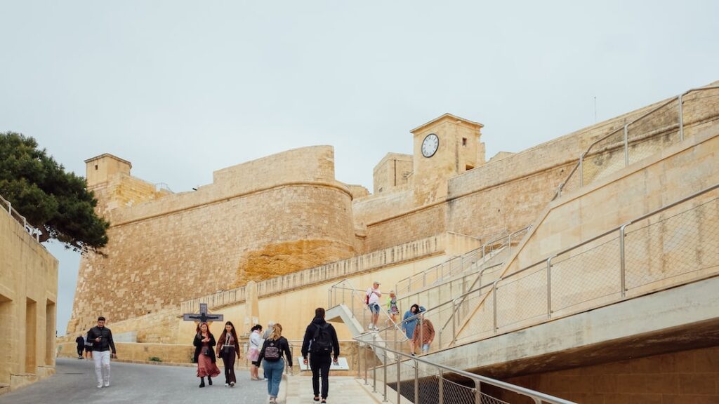 Approaching the Cittadella in Victoria