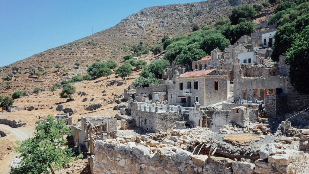 One of the eeriest bars in Tilos things to do