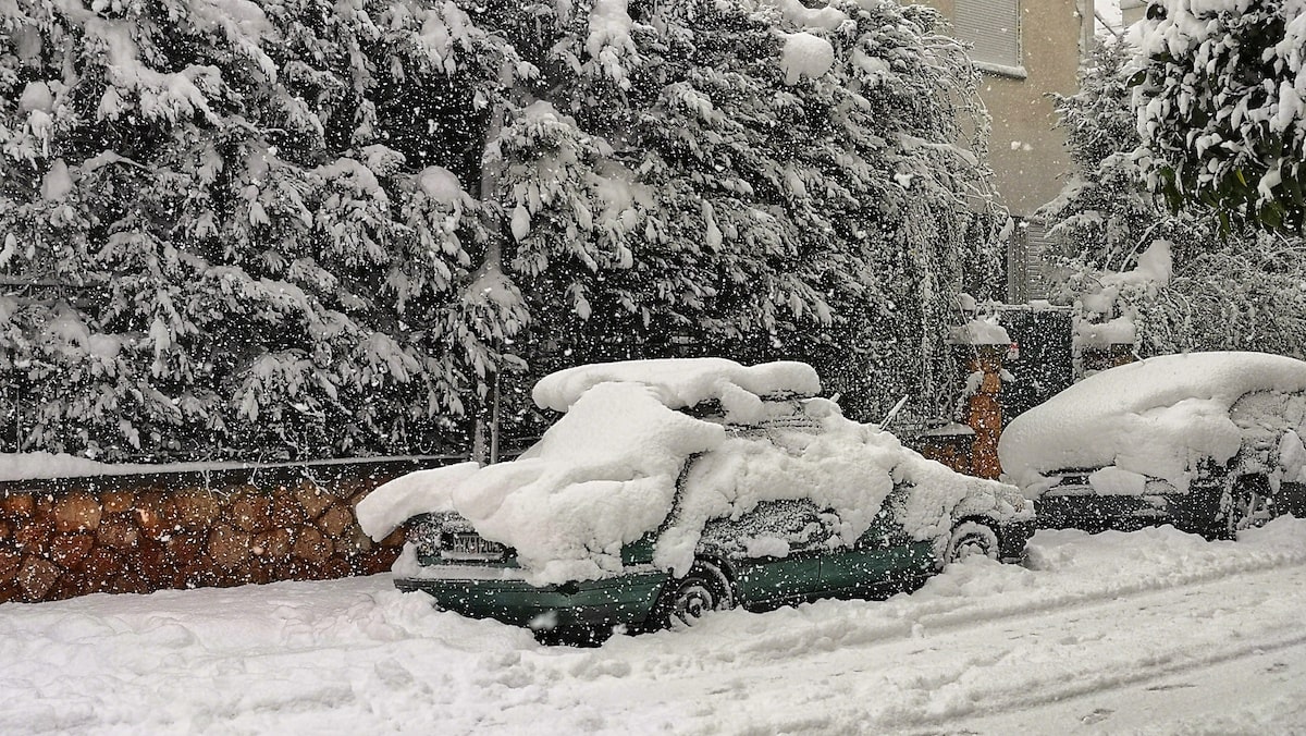 Snow In Athens 2022 Year Review: Twelve things to remember - Letters to Barbara