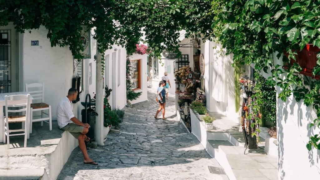 A photo of a small street in the Chora of Skyros