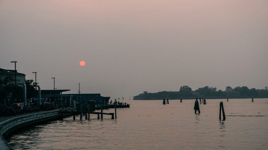 A photo showing the sunset at Lido