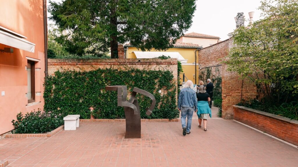 The sculpture "Stele For Millares" by Eduardo Chillida at the entrance of the Venice Guggenheim Art Museum