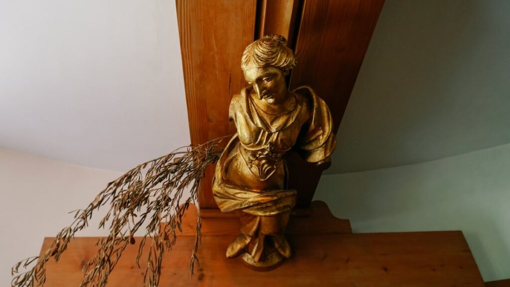A figurehead