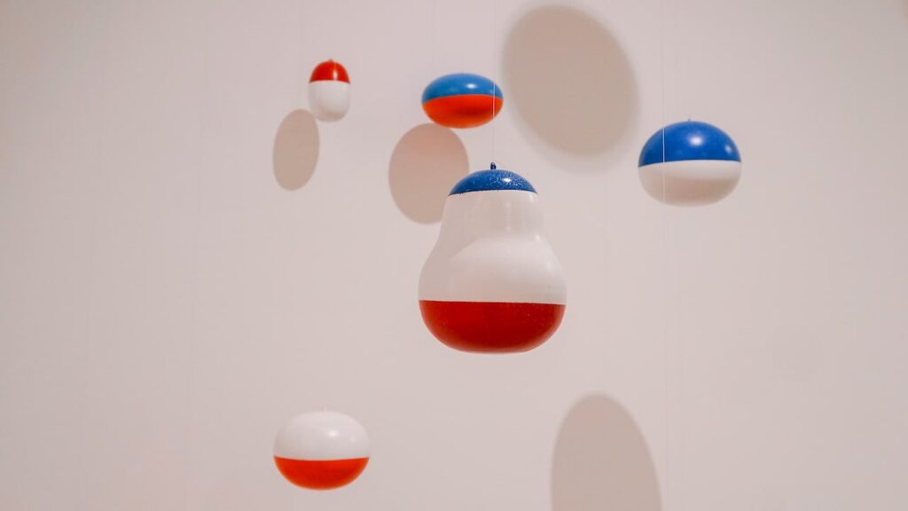 A close up photo of the "Red Blue Round" artwork by Vinko Tusek