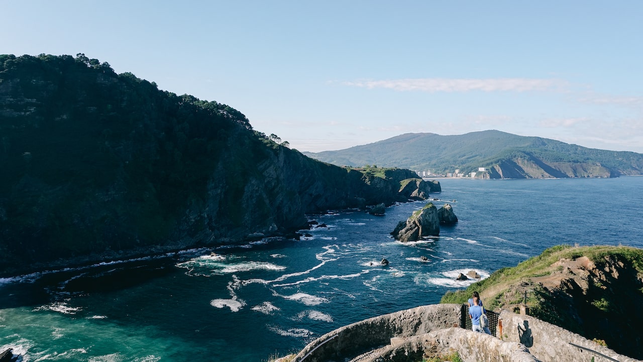 Coastline view halfway to Gaztelugatxe's top